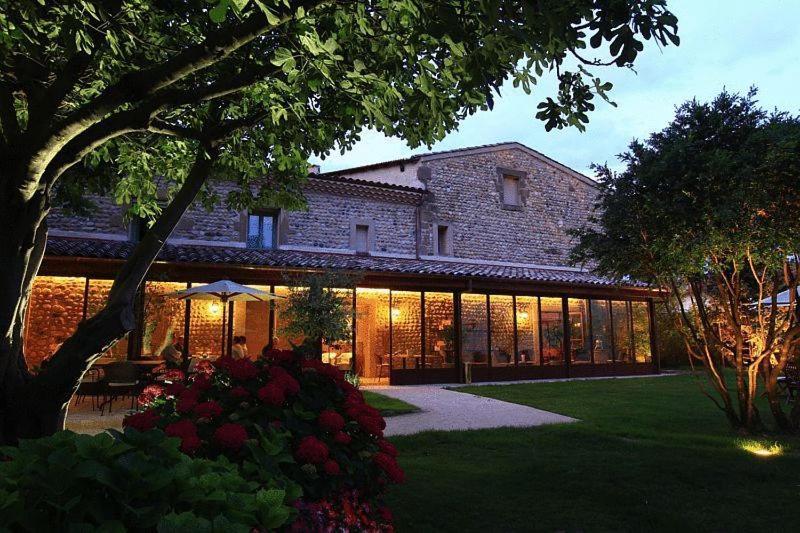 Hotel & Restaurants - Maison Chabran Pont-de-lʼIsère Eksteriør bilde